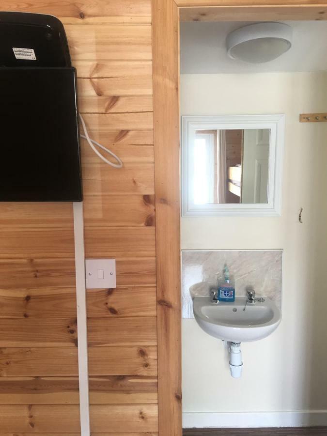 1 Lochness Rooms&Hostel Drumnadrochit Luaran gambar